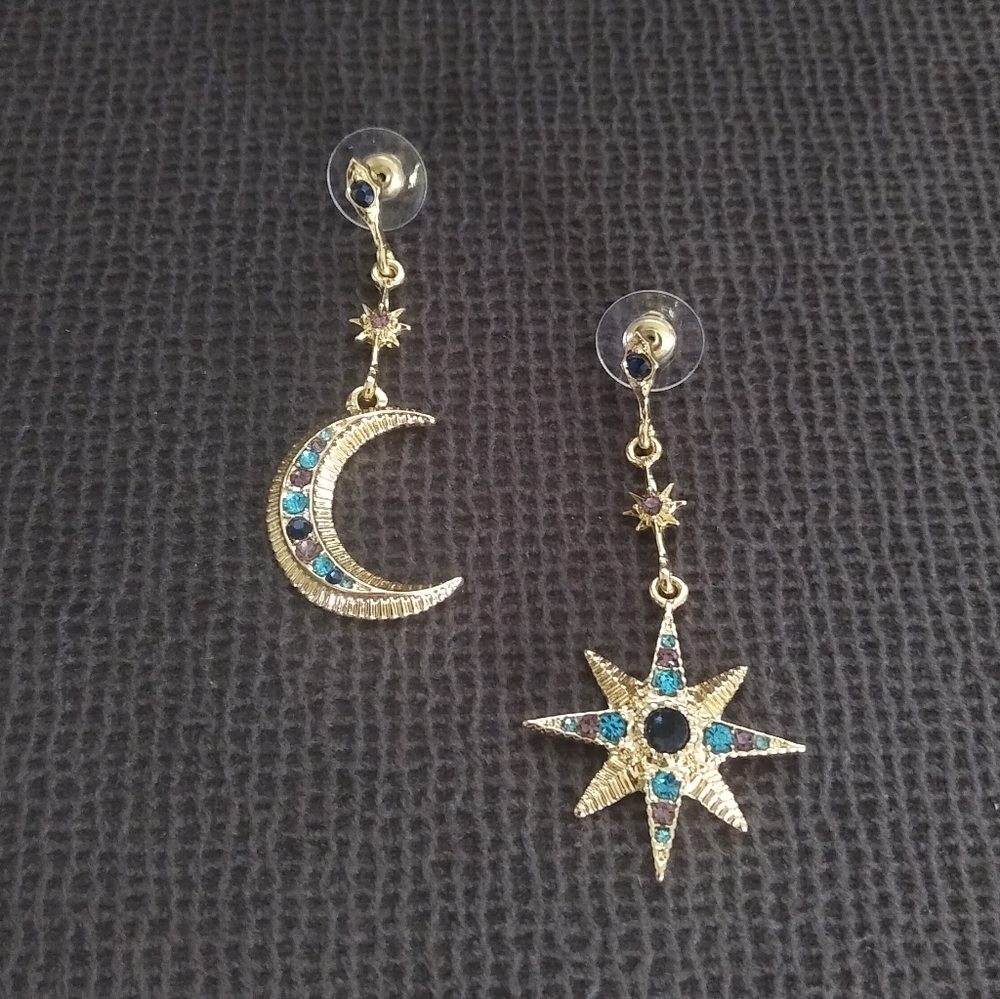 Arm💪 Candy🍭 Moon🌙 and Star⭐ Dangle Earrings - Picture 8 of 13
